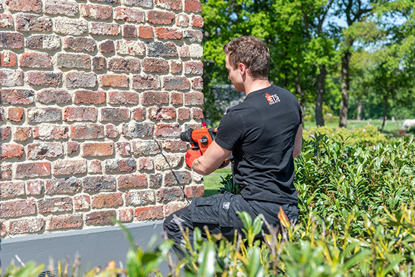 Spouwmuur isoleren in Borne